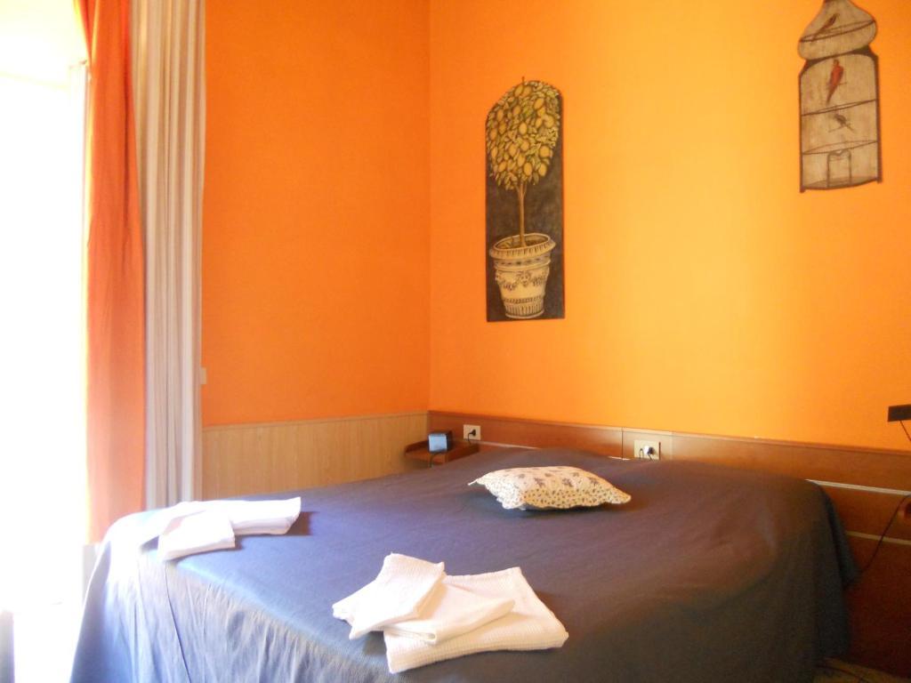 Bed And Breakfast I Due Leoni Firenze Szoba fotó