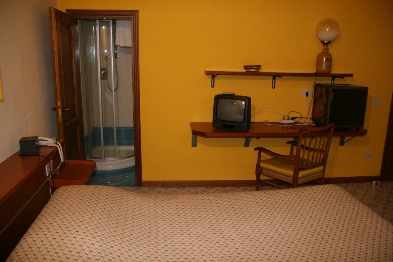 Bed And Breakfast I Due Leoni Firenze Kültér fotó